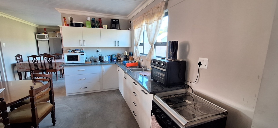 3 Bedroom Property for Sale in Albertinia Western Cape